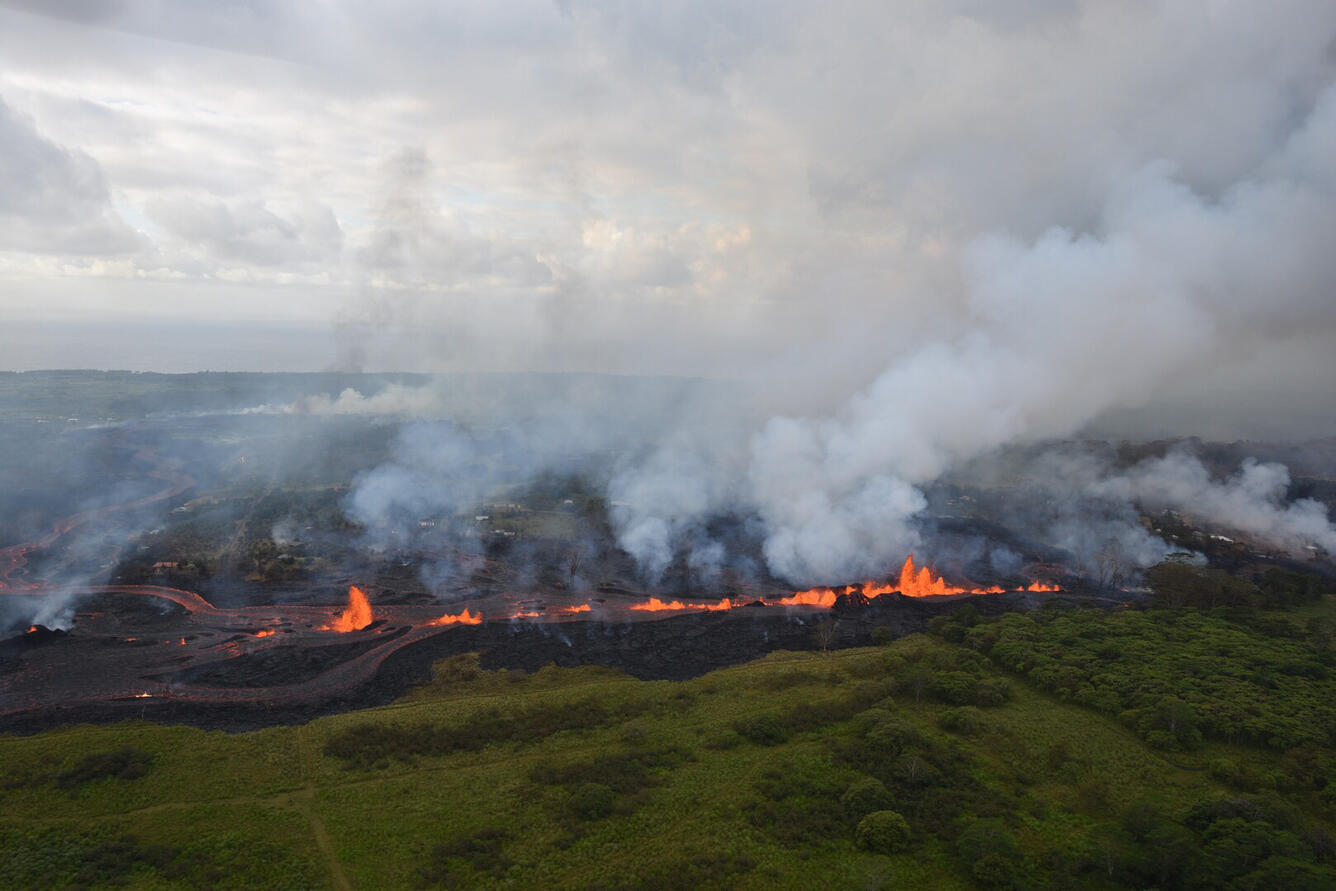 Lava fountains from Fissure 20 in Kīlauea Volcano's Lower East Rift...