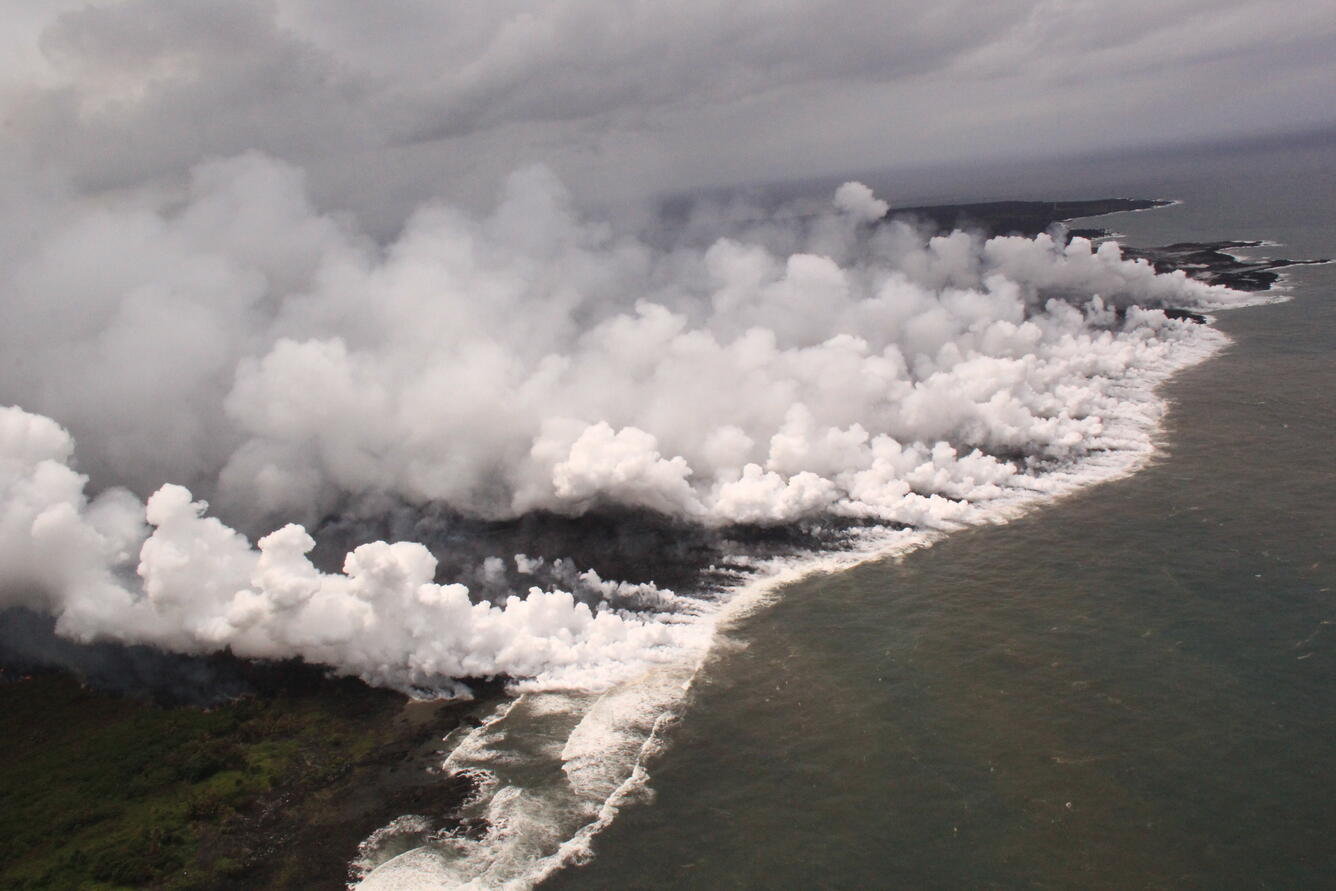 Lava continues to enter the ocean at Kapoho. The straight line dist...