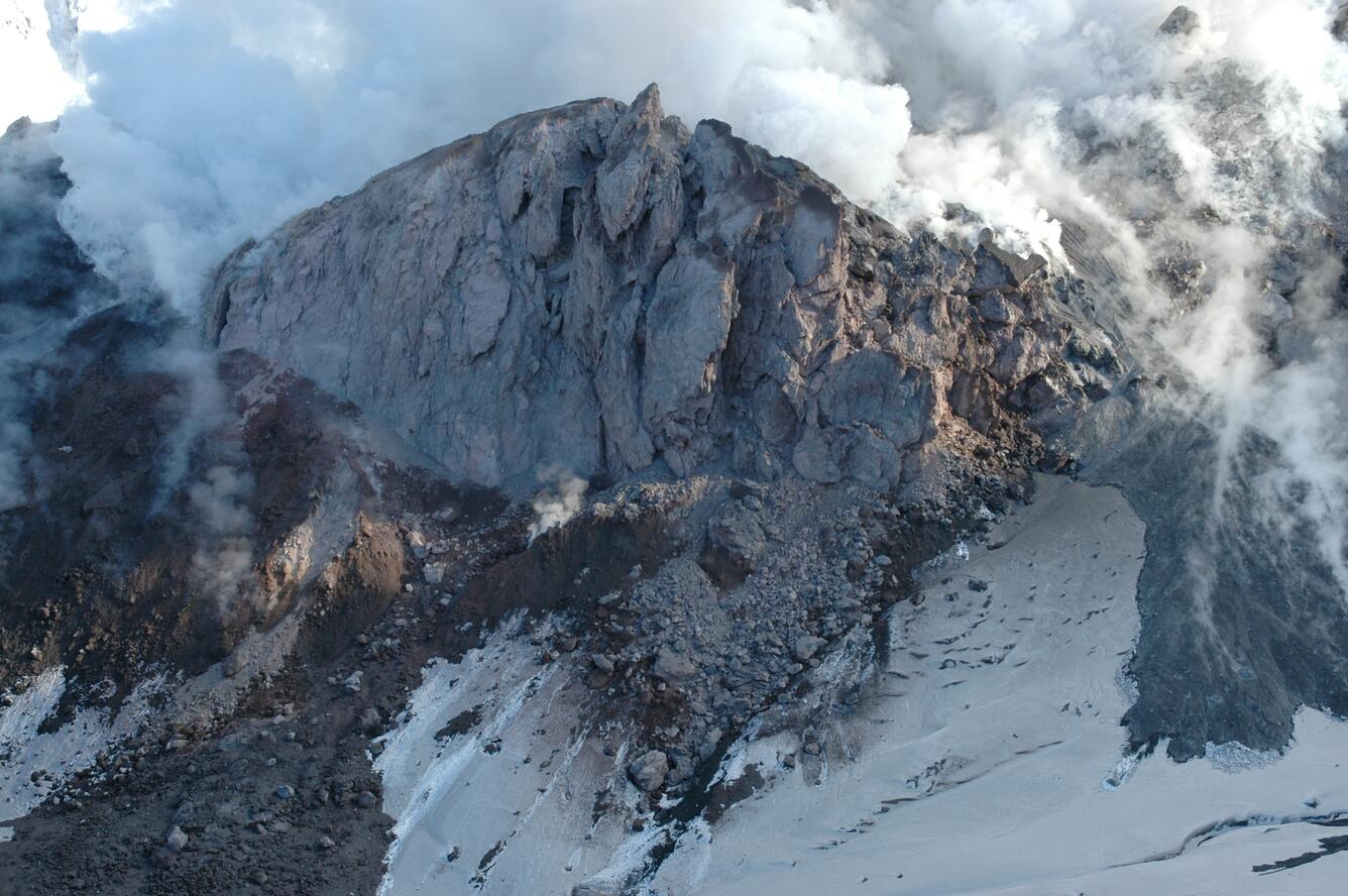 Mount St. Helens new growth, closein, from the west-northwest. ...