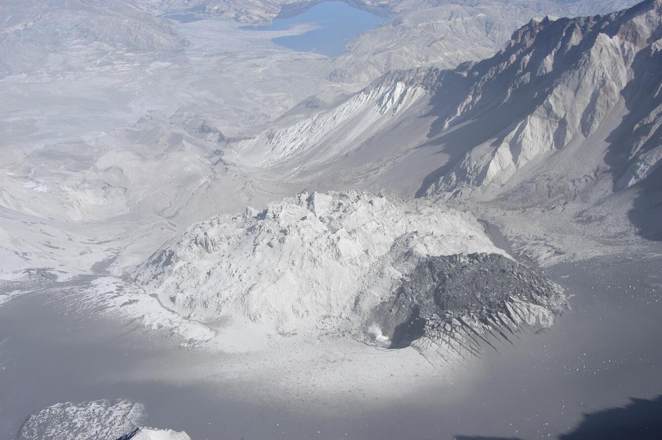 Crater and 1980-86 lava dome of Mount St. Helens, ash covered areas...