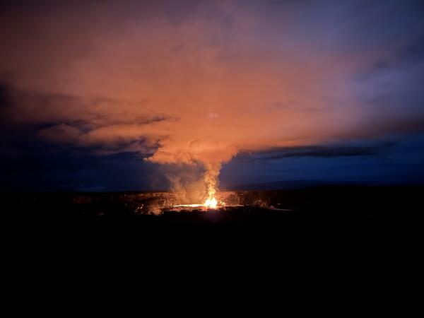 Color photograph of eruption