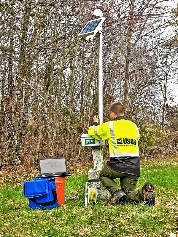 Groundwater well measurement