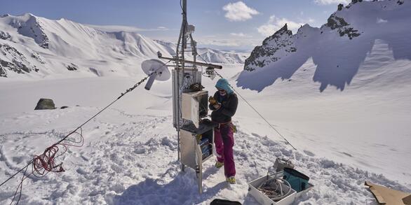 Gulkana Glacier weather station