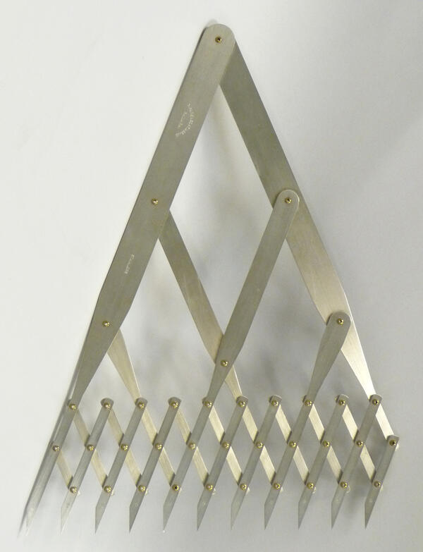 Image: Equal Space 10 Point Divider