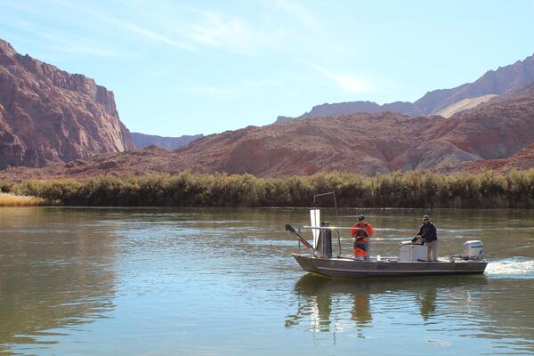 Image: Sampling in the Grand Canyon High Flow Experiment