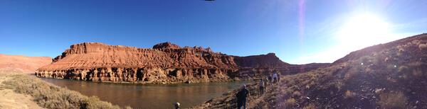 Image: Path Through the Canyon