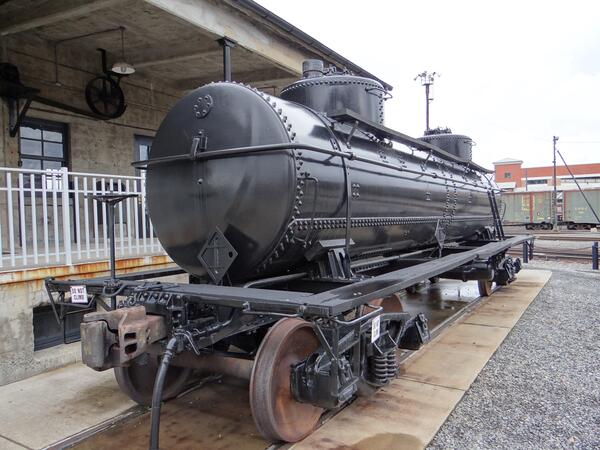 Image: Petroleum Car