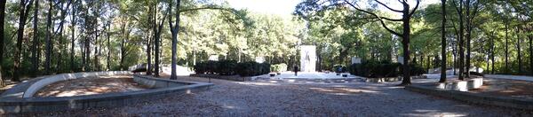 Image: Panorama of the Theodore Roosevelt Monument