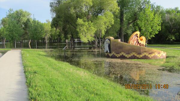 Image: Indian Sculpture at Pioneer Park