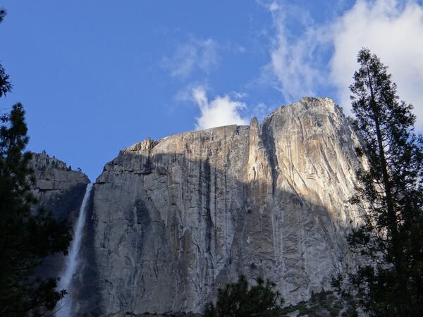 Image: Yosemite Falls and Pinnacle