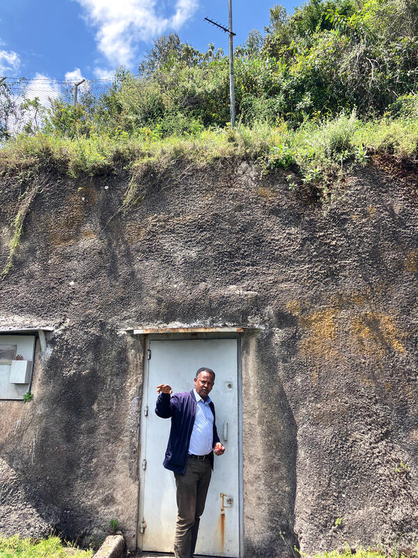 Dr. Ayele Atalay, Addis Ababa University, at entrance of USGS global seismic monitoring station, Mt. Furi, Ethiopia