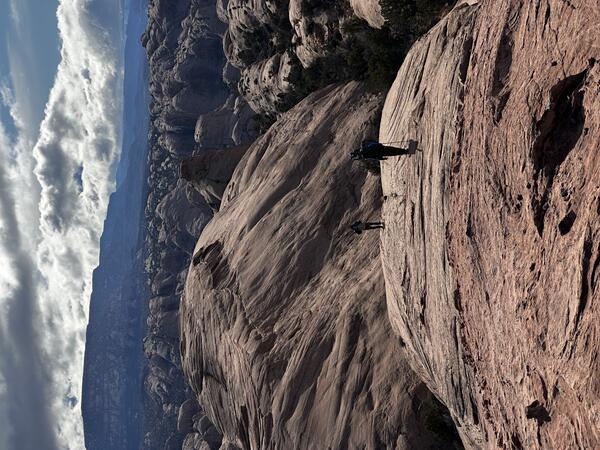 USGS team hikes to install a new streamgage near Moab, Utah