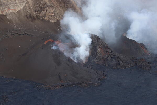 Color photograph of inactive eruptive vent