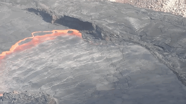 Animated GIF showing lava front moving quickly.