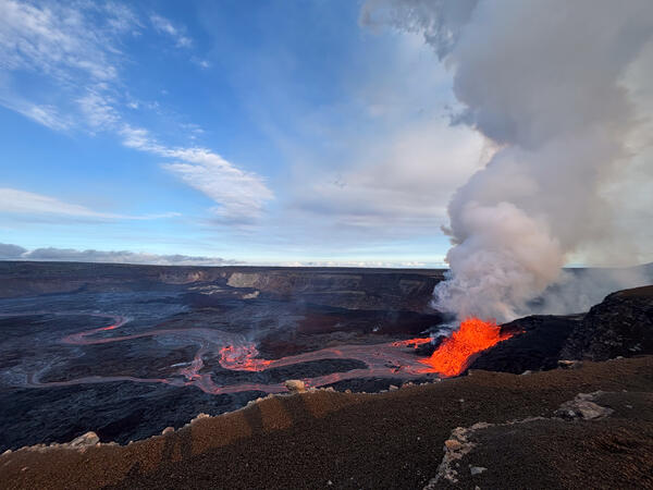 Color photograph of a lava fountain