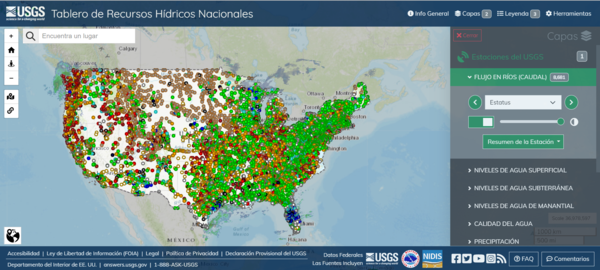 The National Water Dashboard is displayed in Spanish.