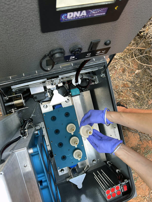 An inside view of the components of an eDNA autosampler device