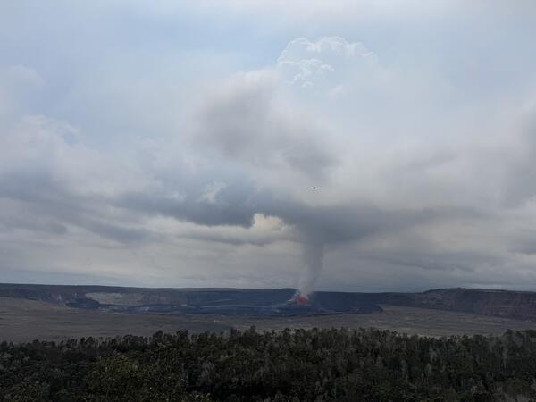 Color photograph of eruption plume