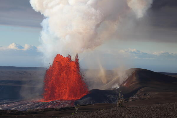 Color photograph of lava fountain 