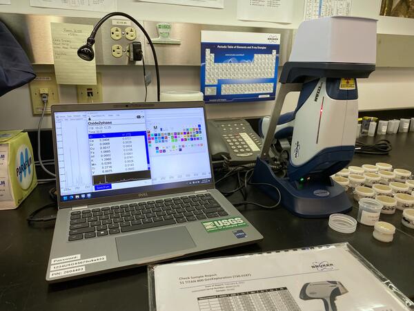Bruker S1 Titan portable X-ray fluorescence (XRF) instrumentation housed in the Laser Diffraction Lab.