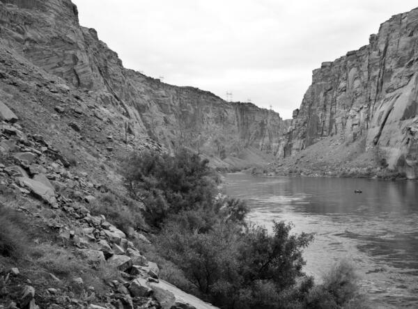 Repeat photograph taken in 1992 of the Colorado River below Glen Canyon Dam