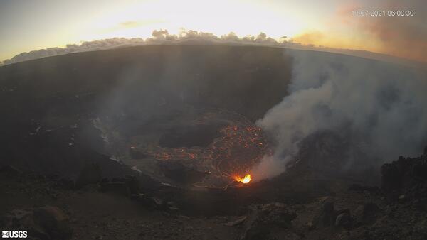 Color webcam photo of lava lake