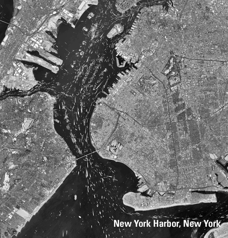 an animation showing the ships in harbors around the United States