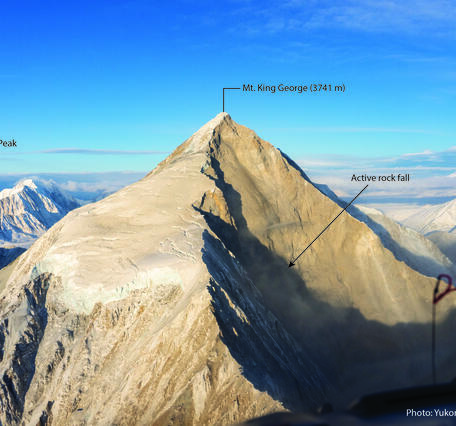 Photo of a mountainside with labels showing the landslide on the mountainface