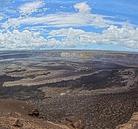 Color photograph of lava fountain
