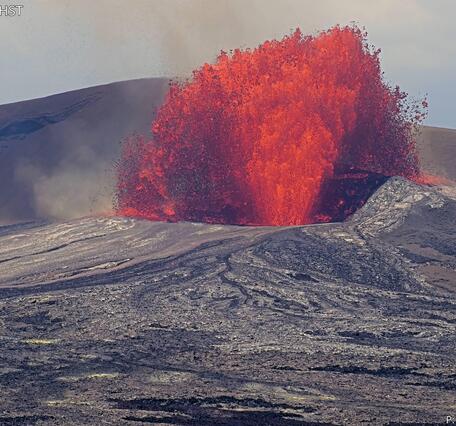 Color webcam image of lava fountain eruption