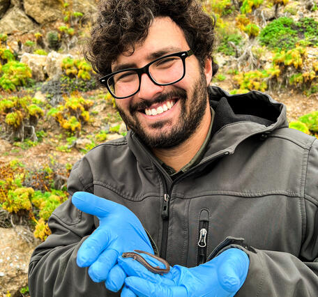 Andrew Louros staff profile picture