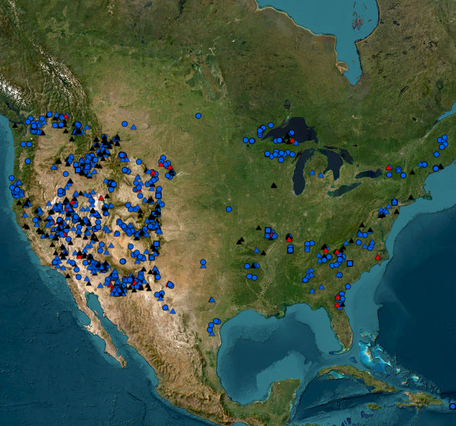 map of the U.S. showing locations of mines and mineral deposits with identified critical minerals