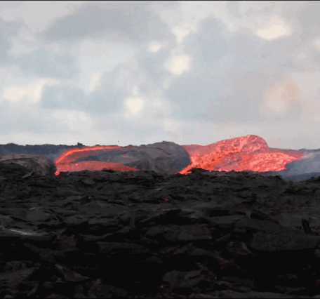 Animated GIF showing lava flowing out of a fissure