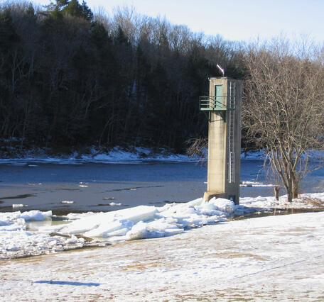 Looking at the Montague Gage with Ice buildup against it.
