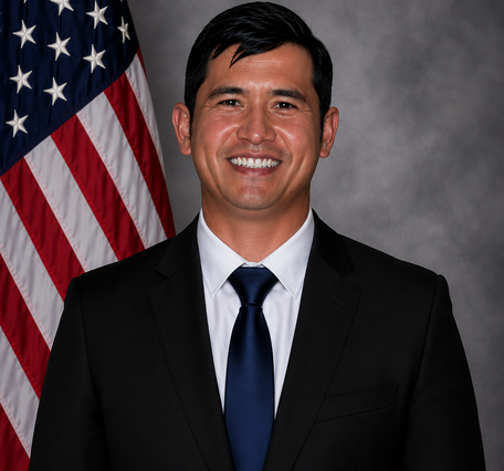 Steven Hak staff profile photo.