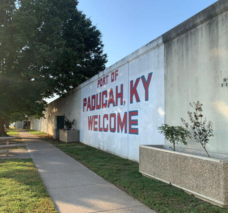 Flood Walls are erected around the Port of Paducah