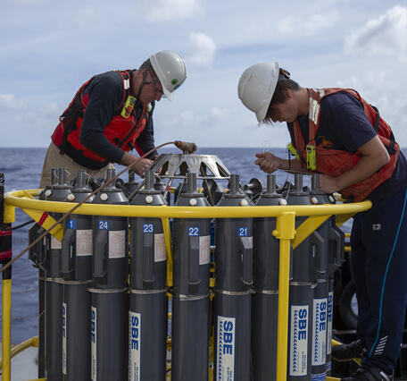 Preparing the CTD rosette during the Hawaii Abyssal Nodules Expedition