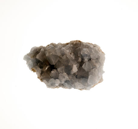  High-definition image showing pale blue color and prismatic crystal structure.