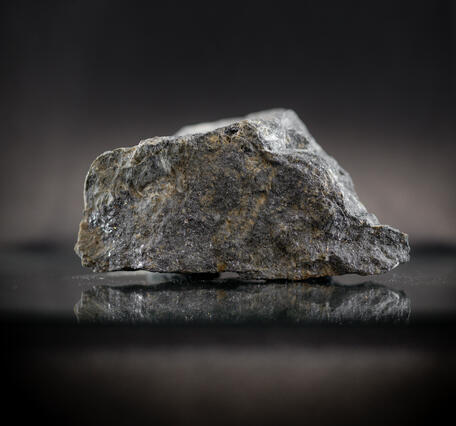 High-definition image showing cubic structure and metallic luster.