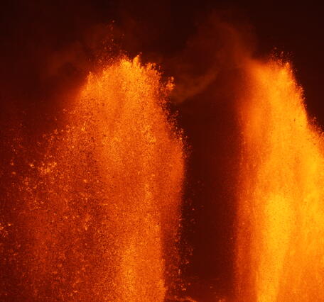 Color telephoto showing the top of lava fountains