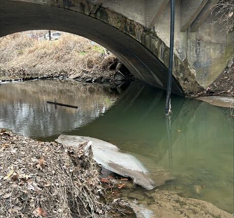 Real-time water-quality monitor deployment at streamgage