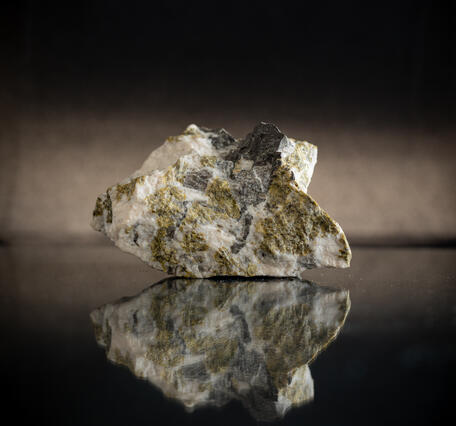 Isolated sphalerite specimen from the USGS mineral collection.