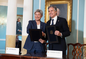 Minister for Foreign Affairs, Penny Wong, and U.S. Secretary of State, Antony Blinken, with the signed bilateral statement.