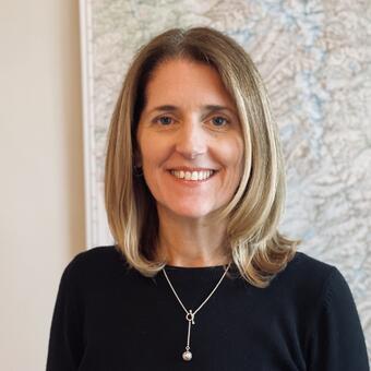 Laura Lautz Headshot