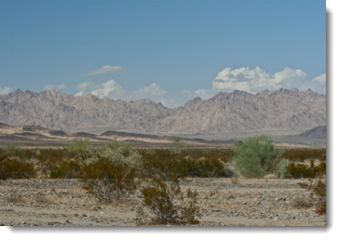 Image of the Chuckwalla Valley, California (Photo by Chris Clarke, © 2011).