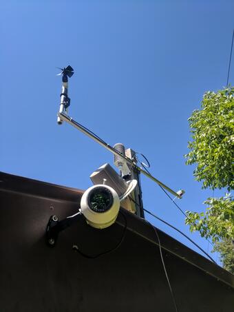 photo of a fixed-mount thermal infrared camera installed on the USGS Platte Kill at Dunraven NY streamgage.
