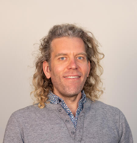 Daniel Nowacki staff profile photo