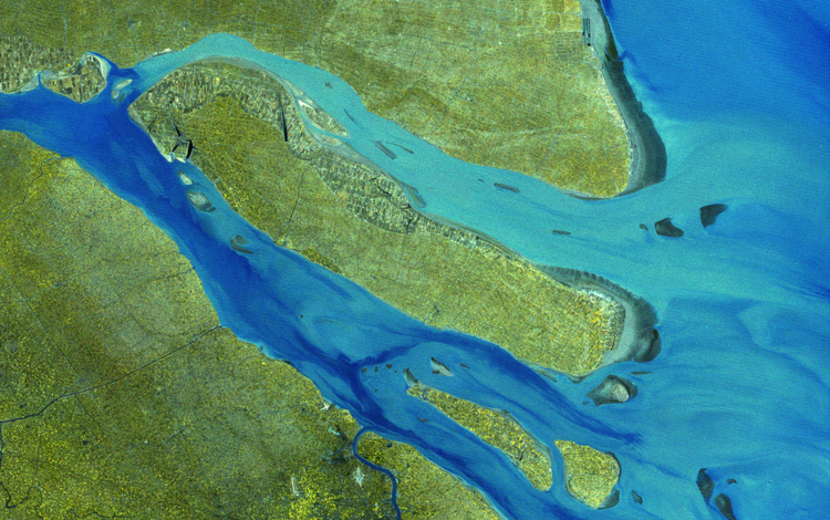 Satellite image showing a blue river and green countryside