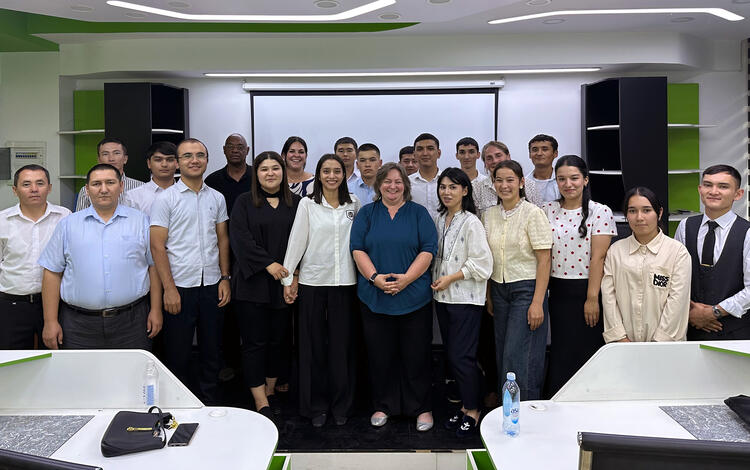 Group photo of the USGS hydrologist with Uzbek hydrometeorology faculty and students