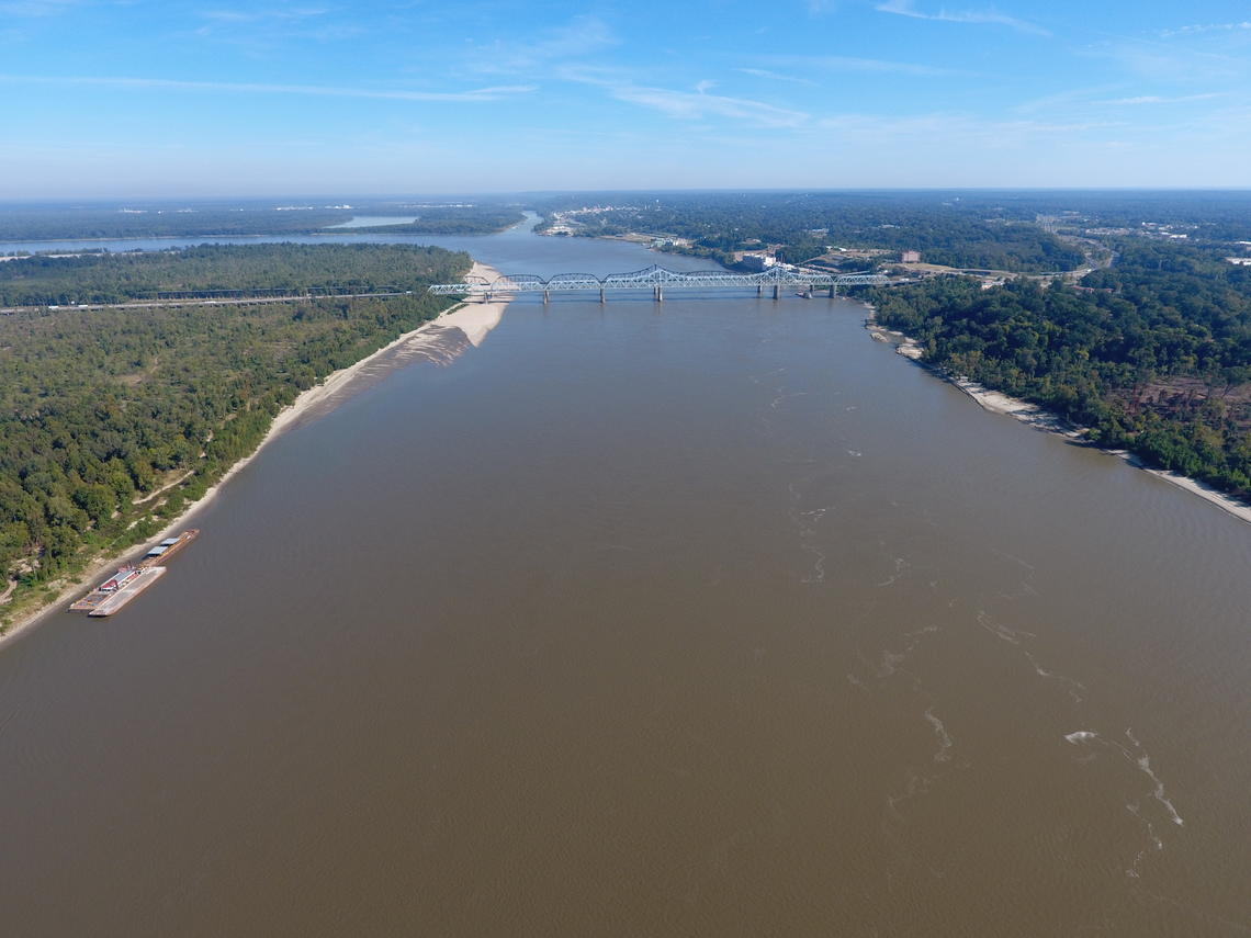 Aerial view of the Mississippi River near Vicksburg, Mississippi | U.S.  Geological Survey